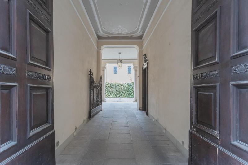 Cinque Giornate 70 Suites by Rent All Como - image 24