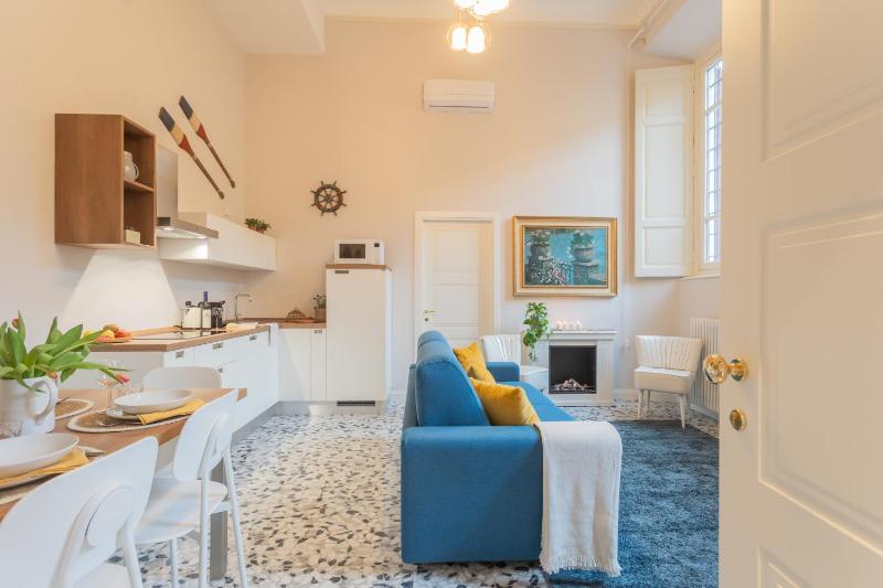 Cinque Giornate 70 Suites by Rent All Como - image 13