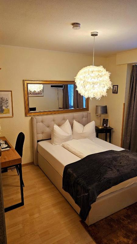 SOHO Private Zimmer & Rooms Im Herzen der Altstadt - image 35