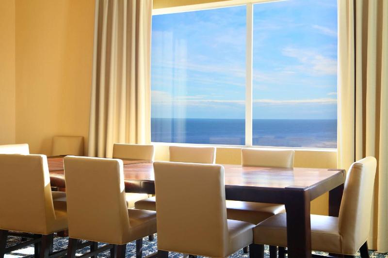 Hilton Suites Ocean City Oceanfront - image 44