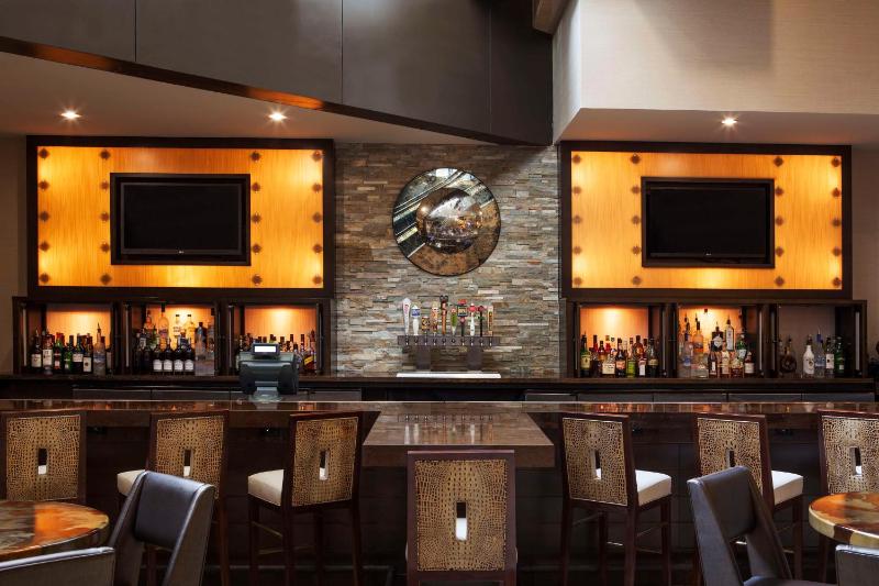 Hilton Denver City Center - image 7