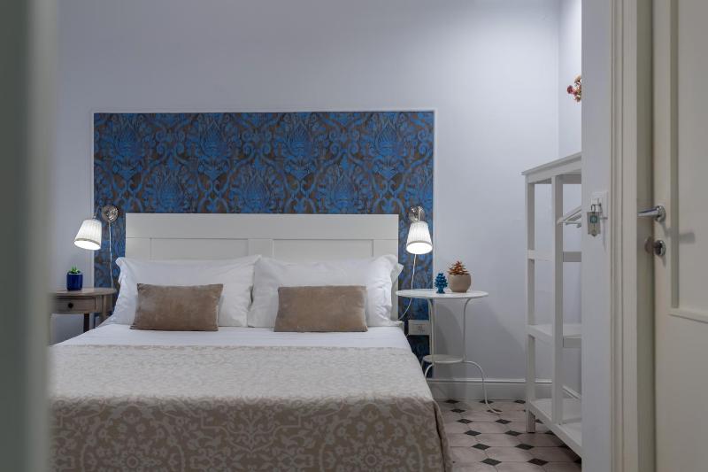 Double Room with Private Bathroom image 1