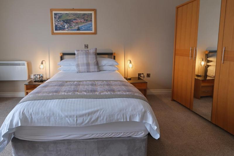 Double Room with Private Bathroom image 4