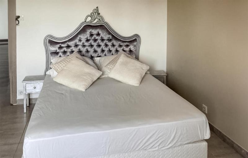 Awesome Home In Arles - image 2