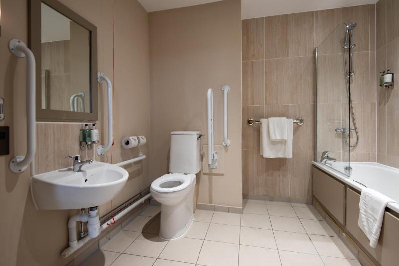 Double or Twin Room - Disability Access image 3