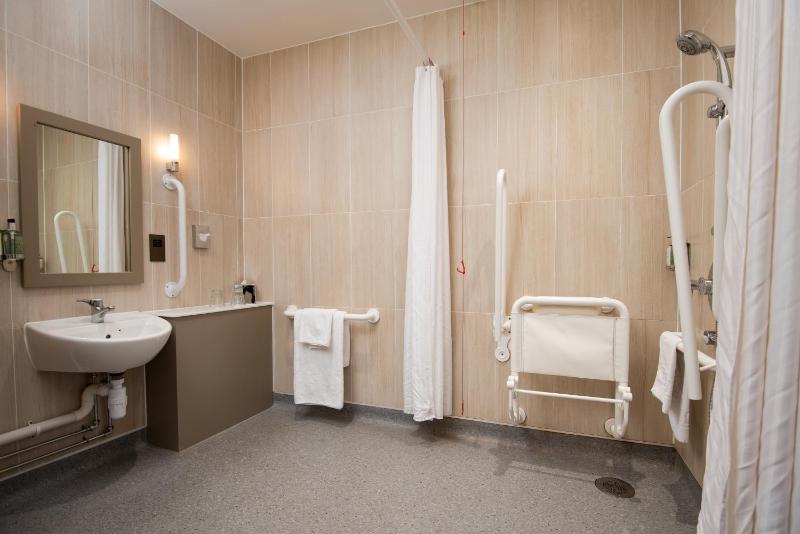 Double or Twin Room - Disability Access image 2