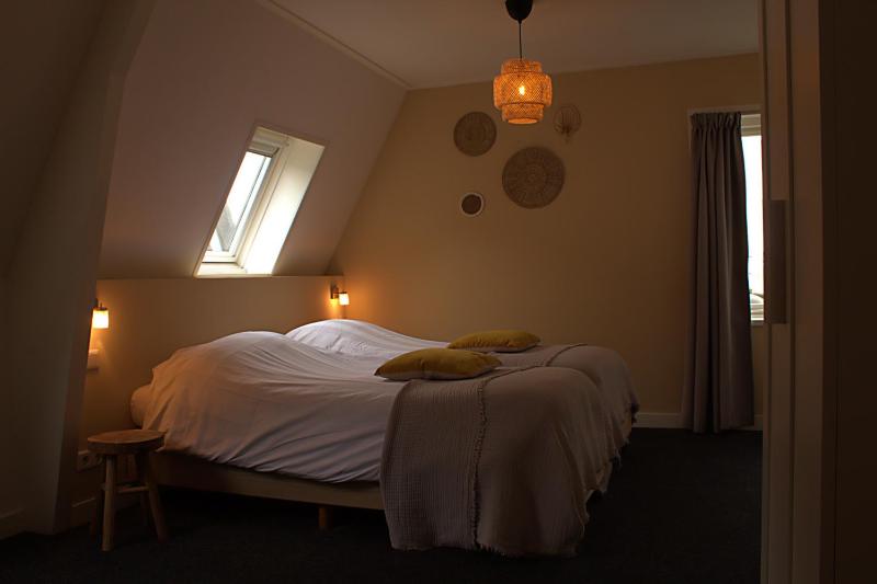 Double Room with Private Bathroom image 4