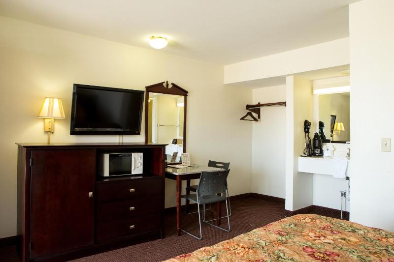 Budget Double Room image 2
