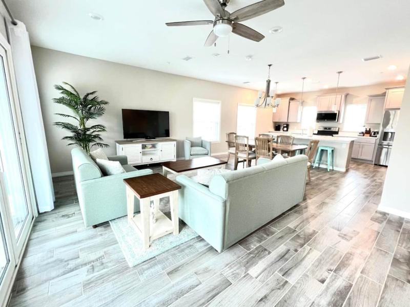 Perdido Key Dream Luxurious 2BR Vacation Rental - image 1