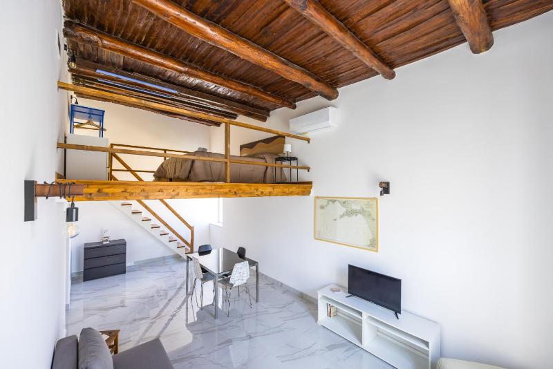 Carrozzieri Nest at Historical Center - image 8