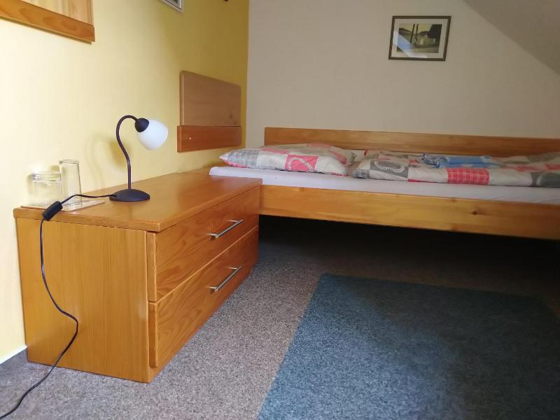Single Room image 3