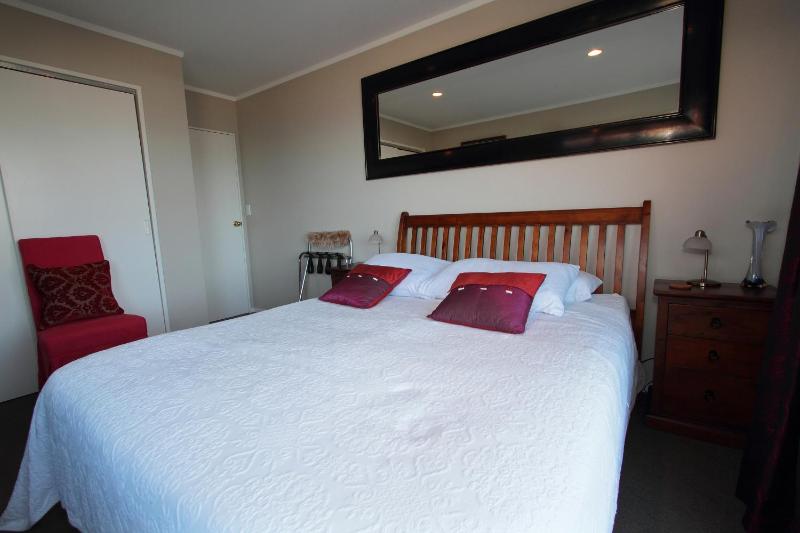 Pacific View Bed and Breakfast - image 7