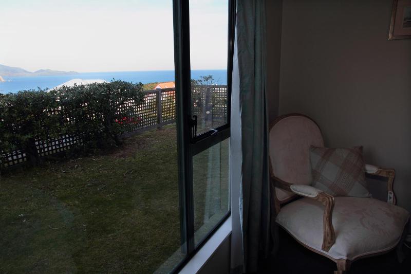 Pacific View Bed and Breakfast - image 20
