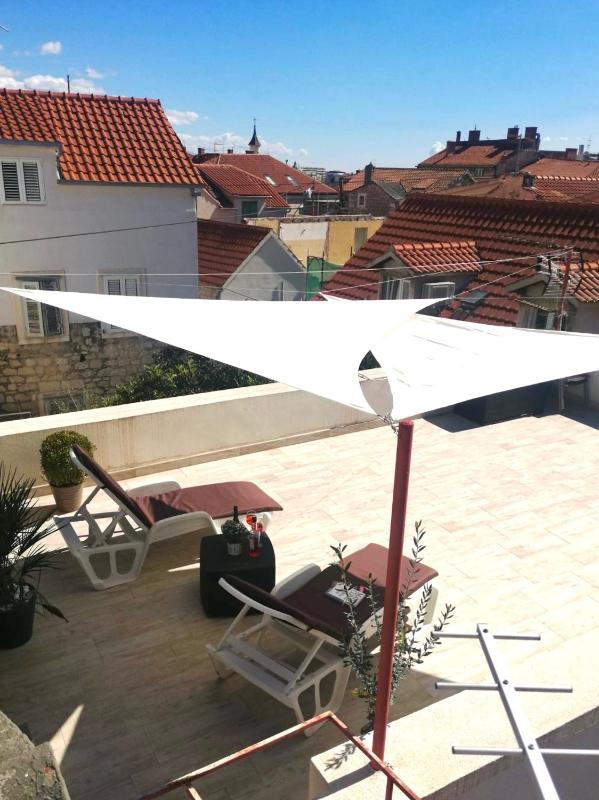One Bedroom Apartment with Terrace image 2