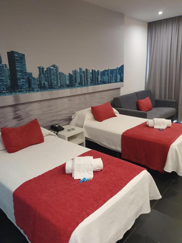 Superior Double Room image 3