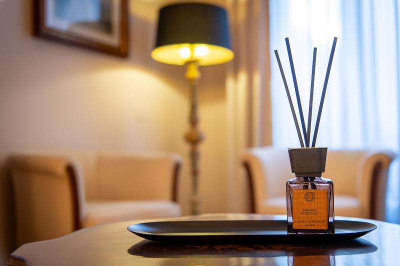 One-Bedroom Apartment image 2