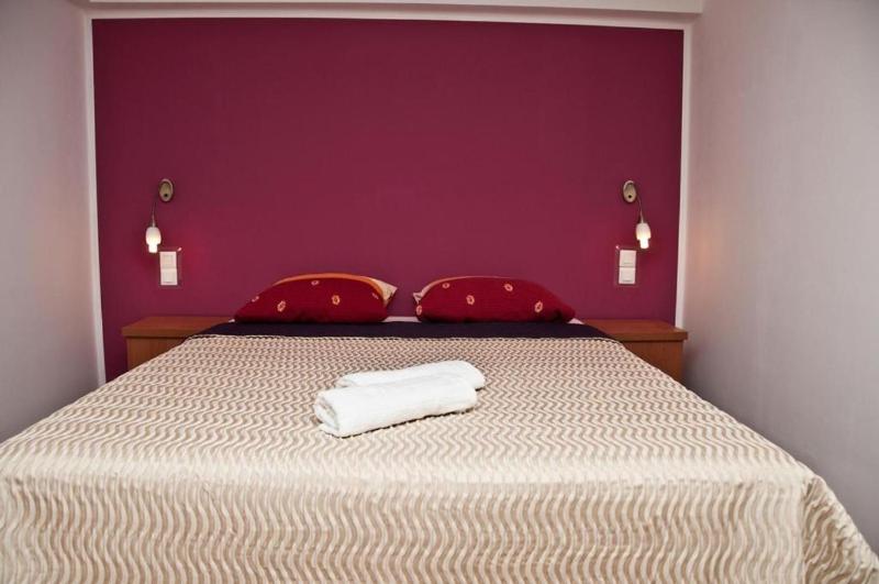 Studio Apartment (4 Adults) image 2