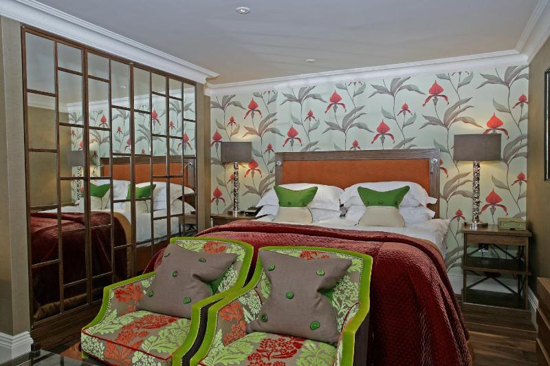 Roseate Prime Suite image 3