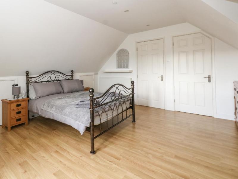 Chickerell House - image 19