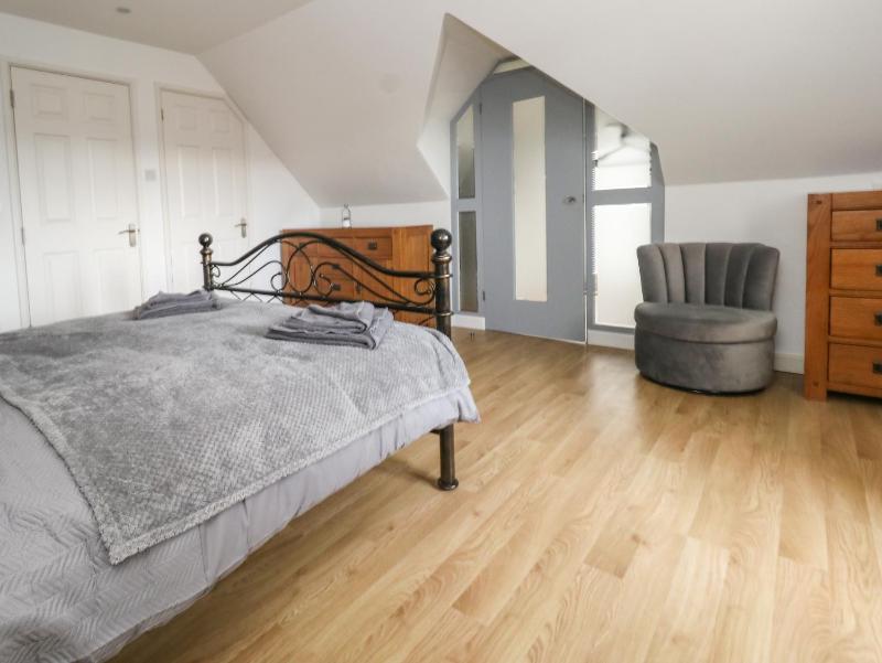 Chickerell House - image 4