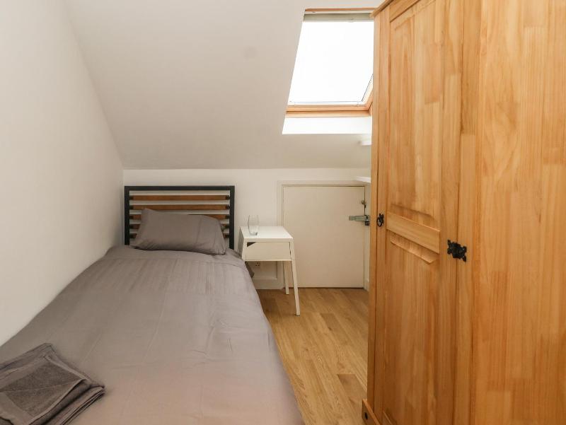 Chickerell House - image 23
