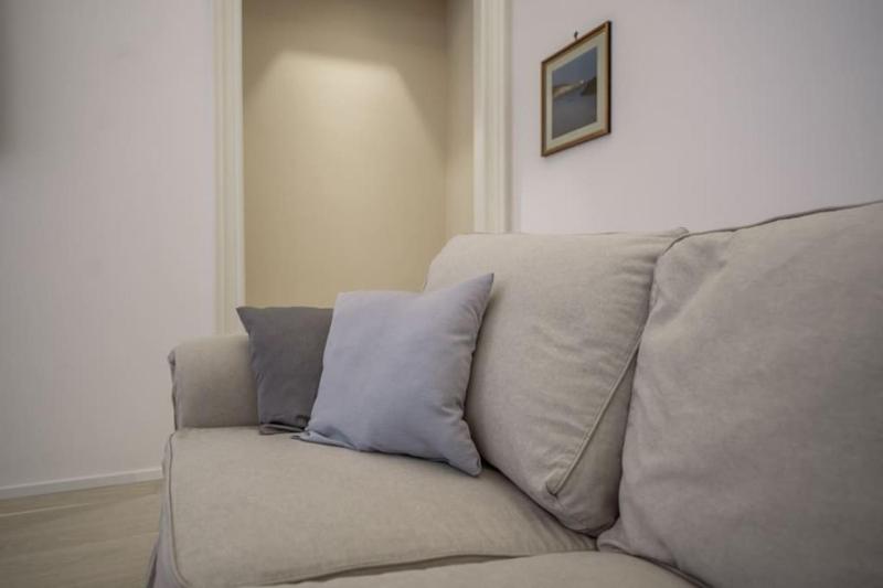Luxury apartment in Naples - image 4