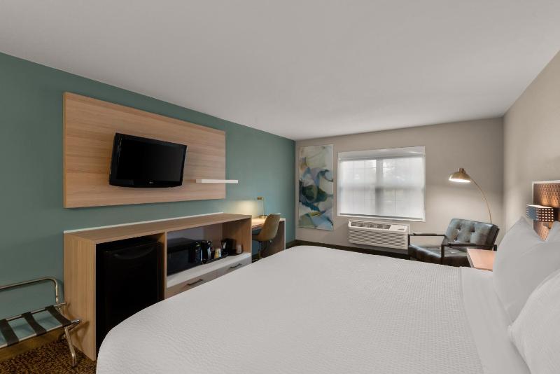 King Room - Non-Smoking image 4