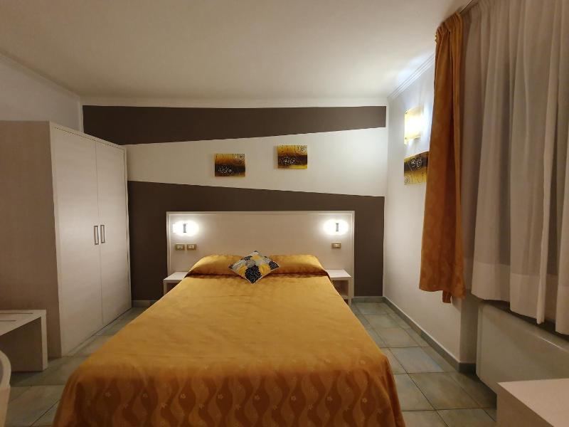 Double or Twin Room image 1