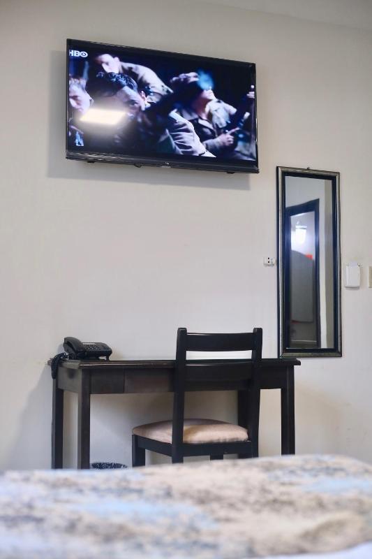 Metro Hotel Panama - image 10
