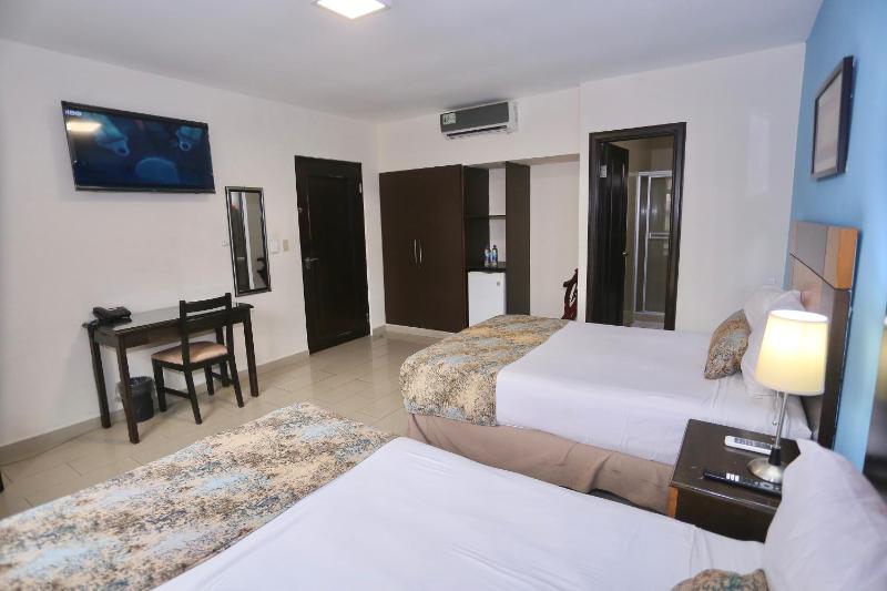Metro Hotel Panama - image 11