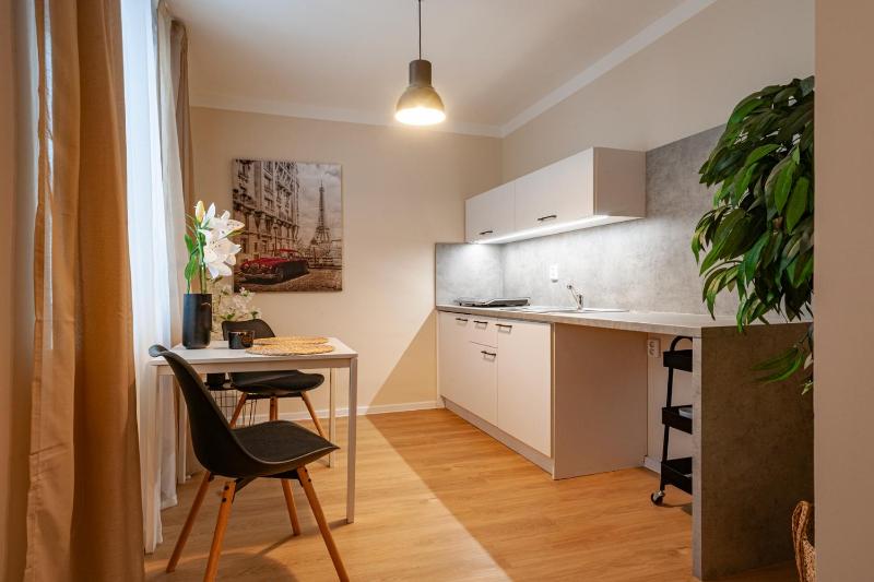 Apartment image 4