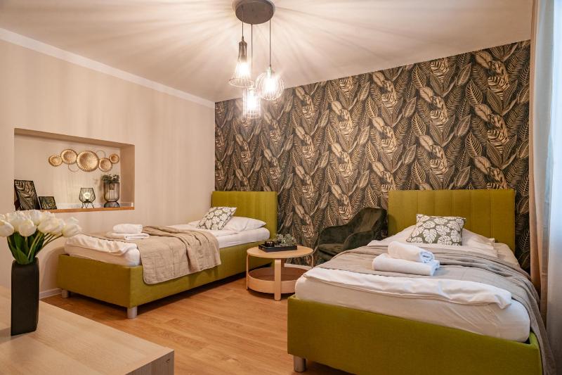 Apartment image 3