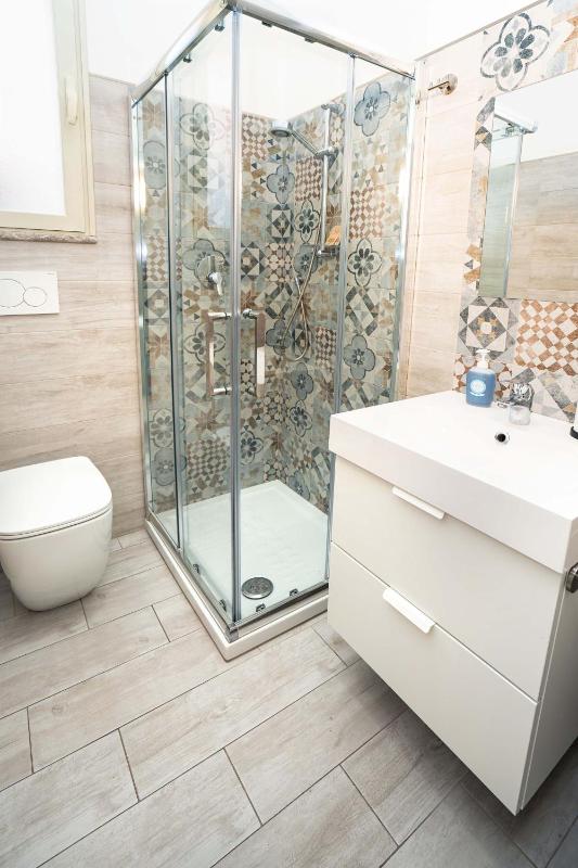 Small Budget Double Room image 4