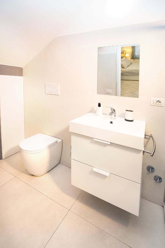 Standard Double Room image 4