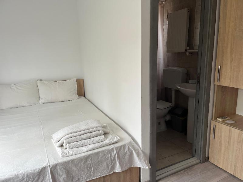 Superior Double Room image 1