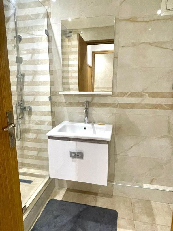 New Luxurious apartment Agdal Rabat center - image 8