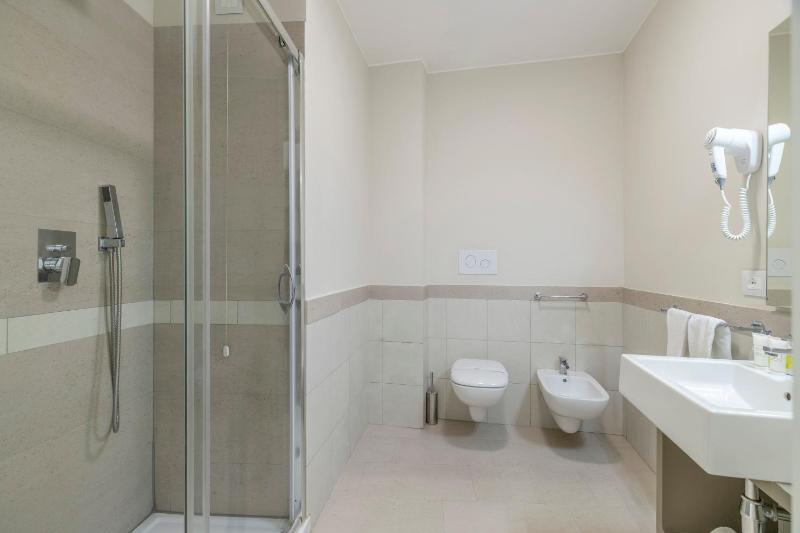 Economy Double Room image 1