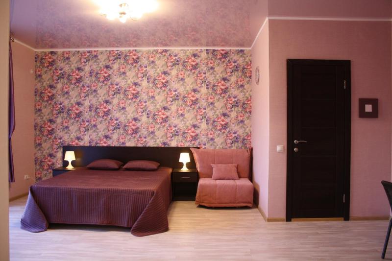 Superior Family Room image 2