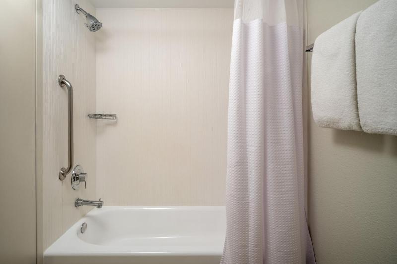 King Room image 2