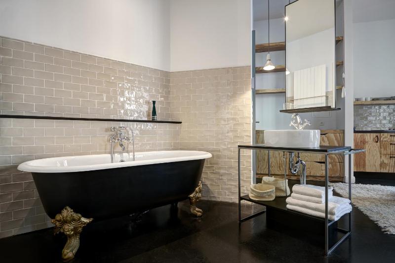 Studio Apartment - 3 image 3