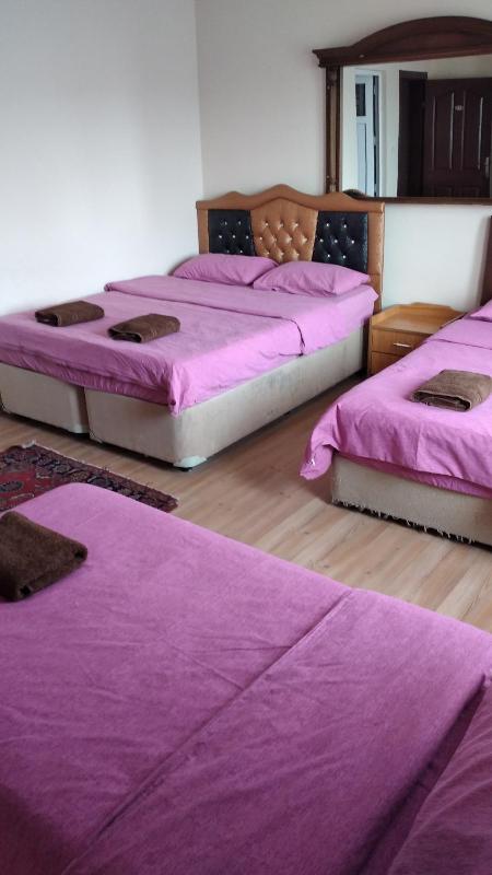 Quadruple Room image 3
