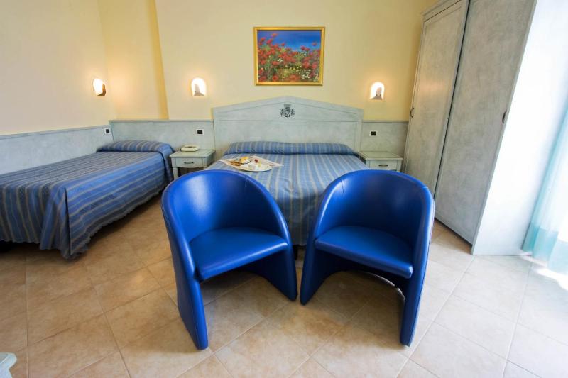 Hotel Solarium - image 18