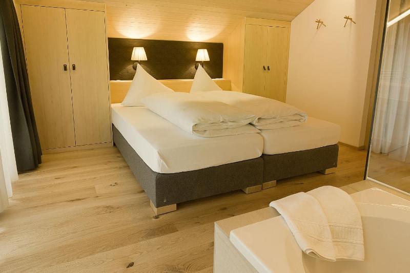 One-Bedroom Apartment (2 Adults) image 1