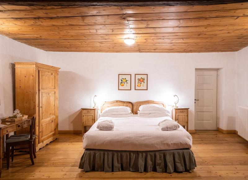 Junior Suite with Spa Access image 3