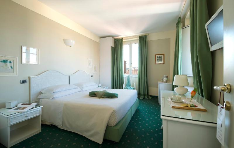 Junior Suite image 4