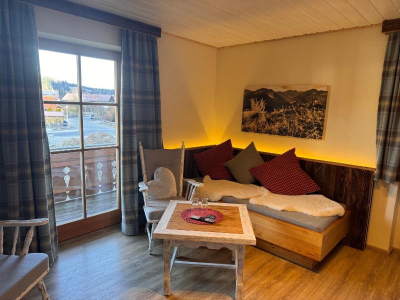 Double Room image 4