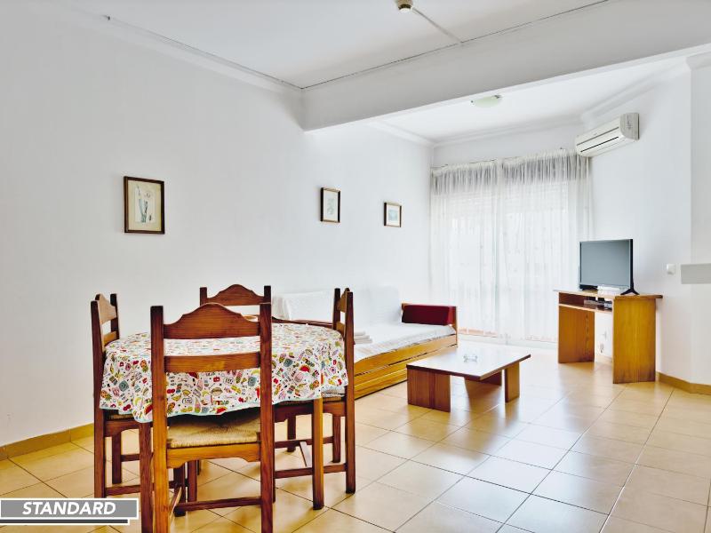 One-Bedroom Apartment image 1