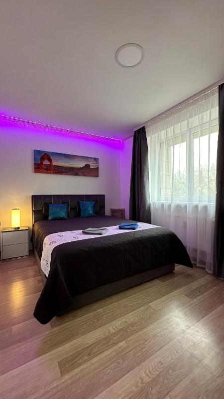 NeriesApartment No.2 Bedrooms Modern Suite In Centrum - image 27