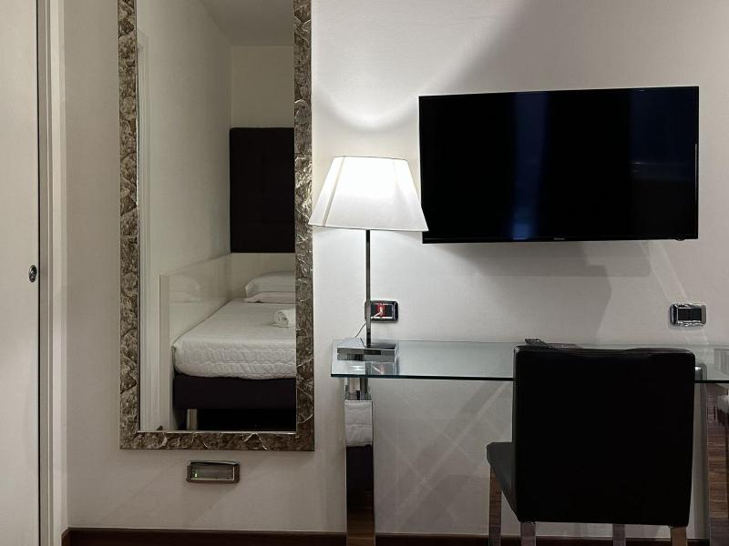 Business Double Room image 1