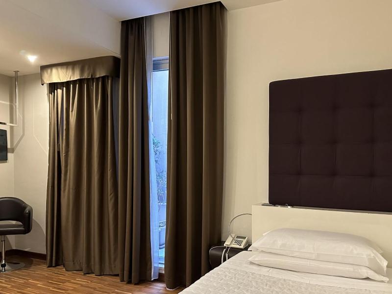 Triple Room image 4